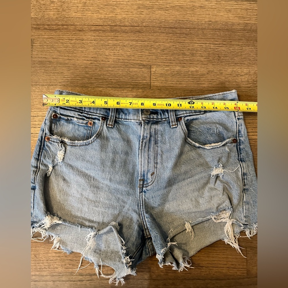 Abercrombie & Fitch The Mom Short-Mid Rise-Size 10 - Picture 8 of 8